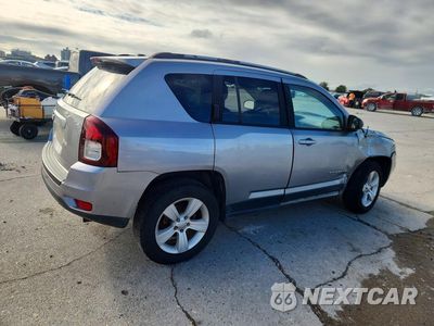 Trzecie zdjęcie samochodu z tyłu: 2016 JEEP COMPASS SPORT VIN:1C4NJDBB1GD617919 - miniatura