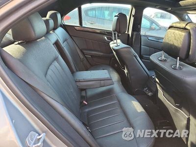 Zdjęcie 10 z 12 samochodu: 2011 MERCEDES-BENZ E 550 4MATIC VIN:WDDHF9AB7BA298958 - miniatura