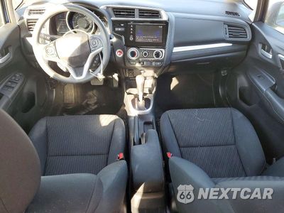 Zdjęcie 8 z 12 samochodu: 2018 HONDA FIT EX VIN:3HGGK5H80JM731513 - miniatura