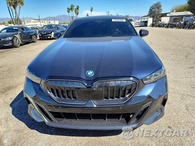 Piąte zdjęcie samochodu w środku: 2024 BMW I5 EDRIVE 40 VIN:WBY33FK04RCS13192 - miniatura
