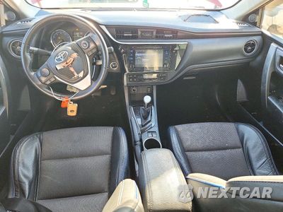 Zdjęcie 8 z 12 samochodu: 2017 TOYOTA COROLLA SE VIN:5YFBURHE4HP596958 - miniatura