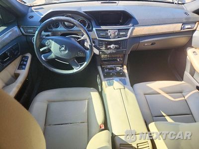 Zdjęcie 8 z 12 samochodu: 2011 MERCEDES-BENZ E 350 4MATIC VIN:WDDHF8HB5BA448792 - miniatura