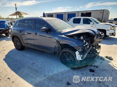 Czwarte zdjęcie samochodu z boku: 2025 MAZDA CX-50 PREFERRED VIN:7MMVAABW9SN110545 - miniatura
