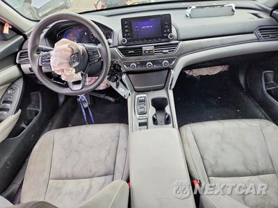 Zdjęcie 8 z 13 samochodu: 2018 HONDA ACCORD HYBRID VIN:1HGCV3F18JA001376 - miniatura