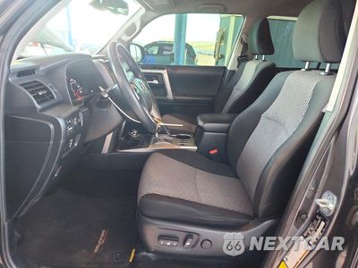 Zdjęcie 7 z 14 samochodu: 2021 TOYOTA 4RUNNER SR5 VIN:JTEMU5JR0M5901955 - miniatura