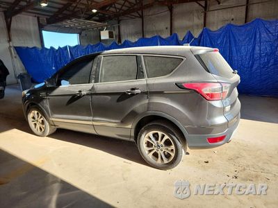 Drugie zdjęcie samochodu z przodu: 2017 FORD ESCAPE SE VIN:1FMCU0GD5HUE92728 - miniatura