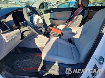 Zdjęcie 7 z 12 samochodu: 2020 HYUNDAI TUCSON VALUE VIN:KM8J3CA43LU176743 - miniatura