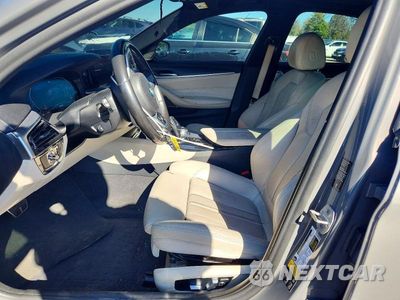 Zdjęcie 7 z 12 samochodu: 2021 BMW 540 XI VIN:WBA73BJ08MWX24860 - miniatura