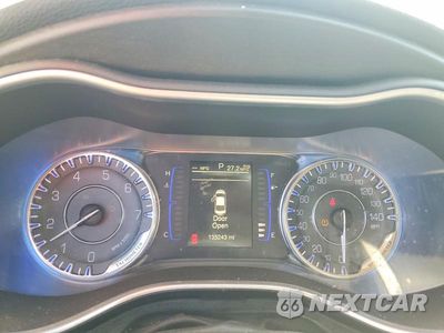 Zdjęcie 9 z 12 samochodu: 2016 CHRYSLER 200 LIMITED VIN:1C3CCCABXGN188601 - miniatura