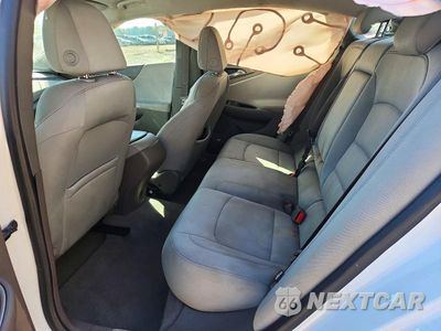 Zdjęcie 10 z 12 samochodu: 2017 CHEVROLET MALIBU LS VIN:1G1ZB5ST6HF146989 - miniatura