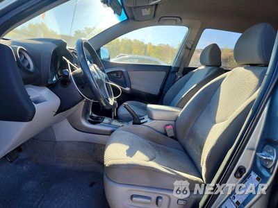 Zdjęcie 7 z 13 samochodu: 2007 TOYOTA RAV4 LIMITED VIN:JTMBD31V176038045 - miniatura