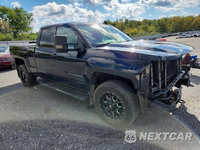 Czwarte zdjęcie samochodu z boku: 2018 CHEVROLET SILVERADO K1500 LT VIN:1GCVKREC5JZ132031 - miniatura