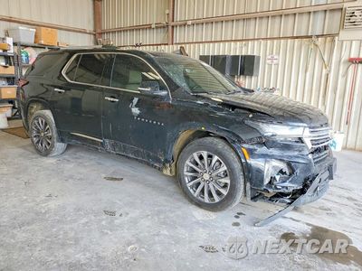 Czwarte zdjęcie samochodu z boku: 2023 CHEVROLET TRAVERSE PREMIER VIN:1GNERKKW8PJ298656 - miniatura