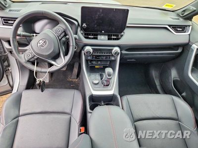 Zdjęcie 8 z 12 samochodu: 2024 TOYOTA RAV4 PRIME XSE VIN:JTMFB3FV0RD212654 - miniatura