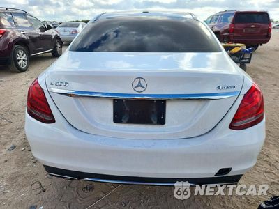Zdjęcie 6 z 12 samochodu: 2015 MERCEDES-BENZ C 300 4MATIC VIN:55SWF4KB2FU011685 - miniatura