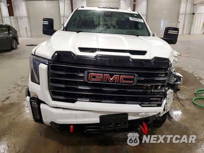 Piąte zdjęcie samochodu w środku: 2024 GMC SIERRA K2500 AT4 VIN:1GT49PEYXRF115083 - miniatura