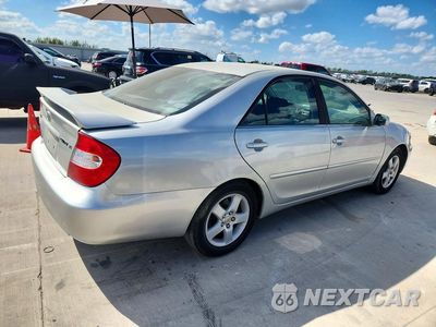 Trzecie zdjęcie samochodu z tyłu: 2002 TOYOTA CAMRY SE VIN:4T1BE30K72U079638 - miniatura