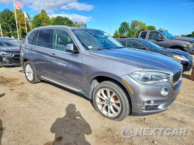 Czwarte zdjęcie samochodu z boku: 2015 BMW X5 XDRIVE35I VIN:5UXKR0C54F0K70863 - miniatura