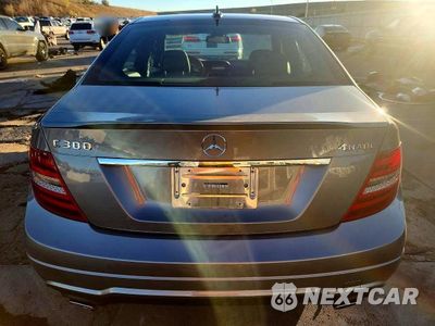 Zdjęcie 6 z 13 samochodu: 2013 MERCEDES-BENZ C 300 4MATIC VIN:WDDGF8AB3DG128926 - miniatura