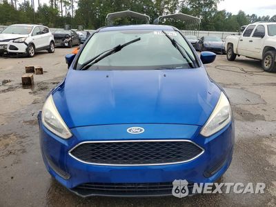 Piąte zdjęcie samochodu w środku: 2018 FORD FOCUS SE VIN:1FADP3FE3JL307492 - miniatura
