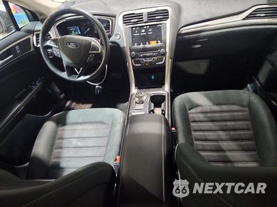 Zdjęcie 8 z 12 samochodu: 2018 FORD FUSION SE HYBRID VIN:3FA6P0LUXJR159832 - miniatura