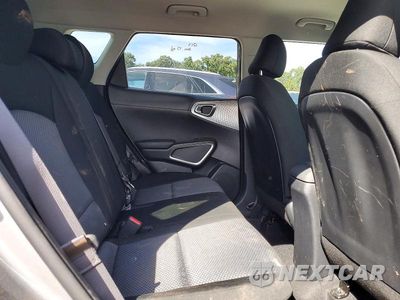 Zdjęcie 10 z 12 samochodu: 2025 KIA SOUL LX VIN:KNDJ23AUXS7941970 - miniatura
