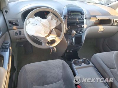 Zdjęcie 8 z 13 samochodu: 2006 TOYOTA SIENNA LE 8 PASSENGER VIN:5TDZA23C76S554955 - miniatura