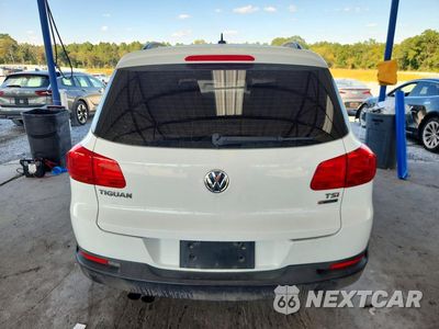 Zdjęcie 6 z 13 samochodu: 2016 VOLKSWAGEN TIGUAN S VIN:WVGBV7AX7GW019193 - miniatura