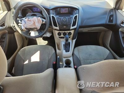 Zdjęcie 8 z 14 samochodu: 2013 FORD FOCUS SE VIN:1FADP3F23DL267215 - miniatura