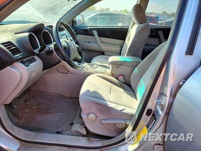 Zdjęcie 7 z 13 samochodu: 2008 TOYOTA HIGHLANDER BASE VIN:JTEDS41A782030196 - miniatura