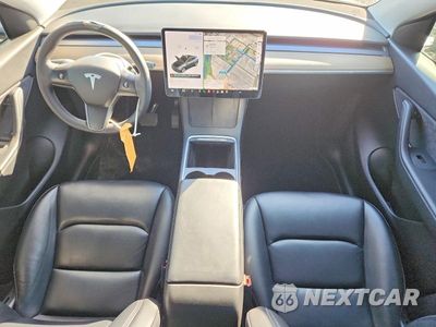 Zdjęcie 8 z 13 samochodu: 2021 TESLA MODEL Y VIN:5YJYGDEE5MF200938 - miniatura