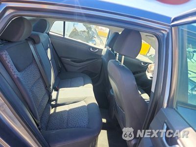 Zdjęcie 10 z 12 samochodu: 2019 HYUNDAI IONIQ BLUE VIN:KMHC65LC0KU115901 - miniatura