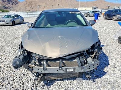 Piąte zdjęcie samochodu w środku: 2018 CHEVROLET CRUZE LT VIN:1G1BE5SM3J7156171 - miniatura