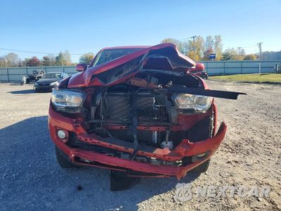 Piąte zdjęcie samochodu w środku: 2016 TOYOTA TACOMA SR5 V6 VIN:3TMCZ5AN3GM003735 - miniatura