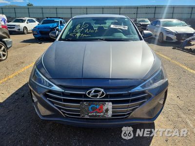 Piąte zdjęcie samochodu w środku: 2019 HYUNDAI ELANTRA SE VIN:5NPD74LF1KH487042 - miniatura