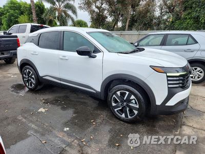 Czwarte zdjęcie samochodu z boku: 2026 NISSAN KICKS SV VIN:3N8AP6CB6TL371868 - miniatura