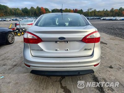 Zdjęcie 6 z 12 samochodu: 2014 FORD FIESTA TITANIUM VIN:3FADP4CJ3EM194879 - miniatura