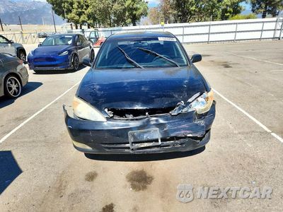 Piąte zdjęcie samochodu w środku: 2002 TOYOTA CAMRY SE VIN:JTDBE32KX20034587 - miniatura