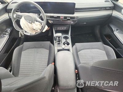 Zdjęcie 8 z 12 samochodu: 2026 KIA K5 LXS VIN:KNAG24J78T5433257 - miniatura