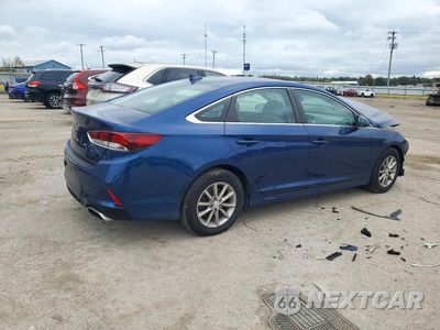Trzecie zdjęcie samochodu z tyłu: 2018 HYUNDAI SONATA SE VIN:5NPE24AF9JH610008 - miniatura