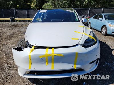 Piąte zdjęcie samochodu w środku: 2022 TESLA MODEL Y VIN:7SAYGDEE0NF374968 - miniatura