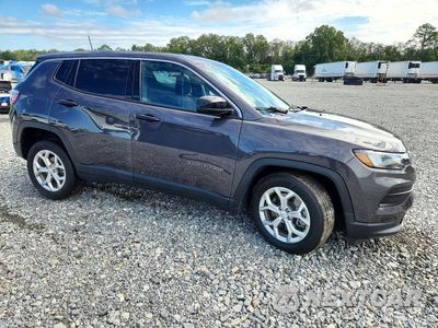 Czwarte zdjęcie samochodu z boku: 2024 JEEP COMPASS SPORT VIN:3C4NJDAN1RT159551 - miniatura