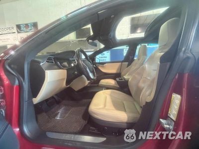 Piąte zdjęcie samochodu w środku: 2016 TESLA MODEL S VIN:5YJSA1E26GF161504 - miniatura