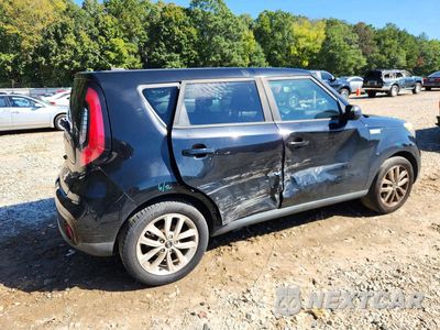 Trzecie zdjęcie samochodu z tyłu: 2017 KIA SOUL + VIN:KNDJP3A50H7449659 - miniatura