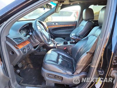 Zdjęcie 7 z 13 samochodu: 2016 LINCOLN MKT VIN:2LMHJ5NK9GBL02161 - miniatura