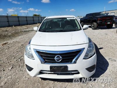 Piąte zdjęcie samochodu w środku: 2016 NISSAN VERSA 1.6 S VIN:3N1CN7AP5GL917115 - miniatura