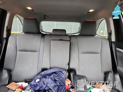 Zdjęcie 10 z 13 samochodu: 2018 TOYOTA HIGHLANDER LE VIN:5TDBZRFH3JS870601 - miniatura
