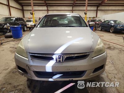 Piąte zdjęcie samochodu w środku: 2007 HONDA ACCORD EX VIN:1HGCM56817A211788 - miniatura