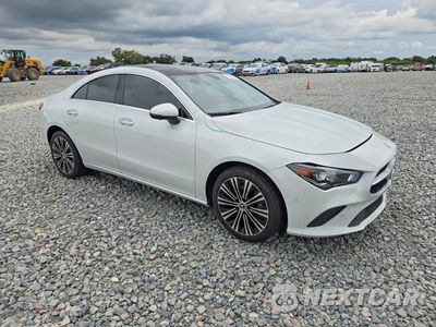 Czwarte zdjęcie samochodu z boku: 2022 MERCEDES-BENZ CLA 250 4MATIC VIN:W1K5J4HB3NN300891 - miniatura