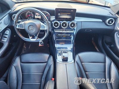 Zdjęcie 8 z 13 samochodu: 2015 MERCEDES-BENZ C 300 4MATIC VIN:55SWF4KB4FU036250 - miniatura